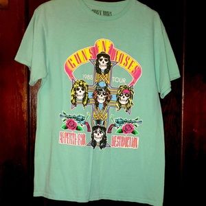 Women's Guns N' Roses graphic tee